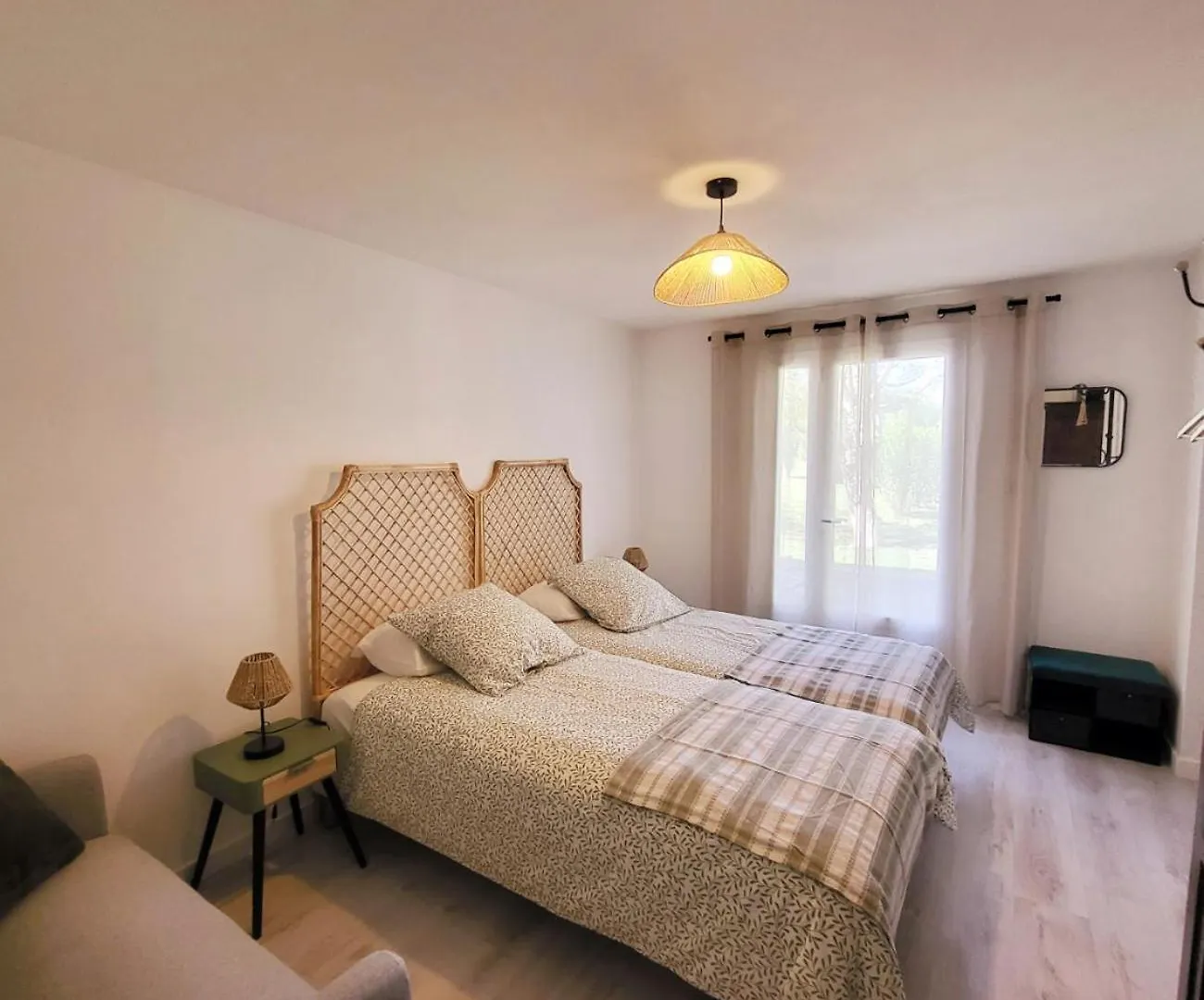 La Villa Aux Cypres Bleu 勒托尔