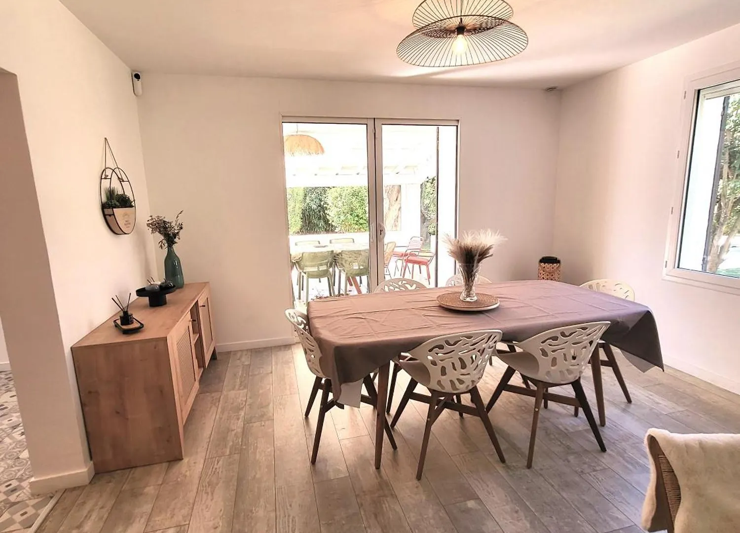 La Villa Aux Cypres Bleu 勒托尔